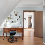 아파트 70 Qm Design-wohnung - 1,5 Baeder, Klimaanlage Und Ausblick