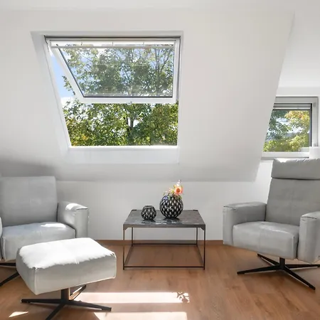 70 Qm Design-wohnung - 1,5 Baeder, Klimaanlage Und Ausblick