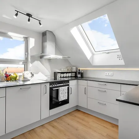 70 Qm Design-wohnung - 1,5 Baeder, Klimaanlage Und Ausblick Lejlighed