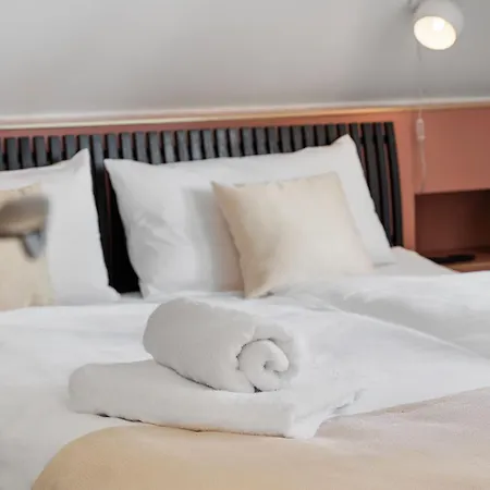 70 Qm Design-wohnung - 1,5 Baeder, Klimaanlage Und Ausblick