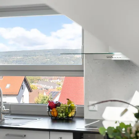 70 Qm Design-wohnung - 1,5 Baeder, Klimaanlage Und Ausblick *