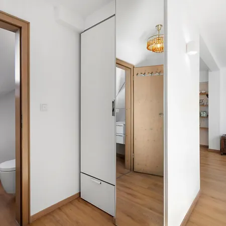 70 Qm Design-wohnung - 1,5 Baeder, Klimaanlage Und Ausblick * Aschaffenburg
