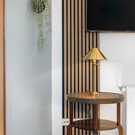 Lejlighed 70 Qm Design-wohnung - 1,5 Baeder, Klimaanlage Und Ausblick *